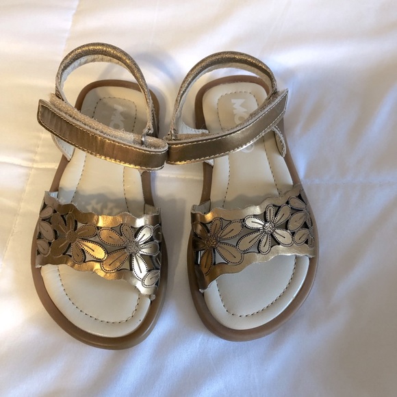 Girls size 24 (US size 8) leather cut-out sandals w/Velcro strap by mod8… - Picture 1 of 6
